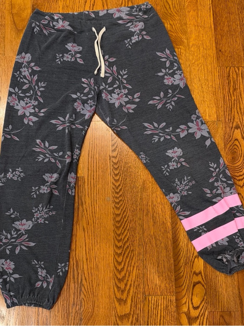 sundry Floral sweatPants - size 2